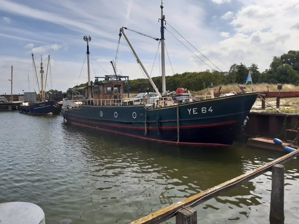 Rival / ex-YE64 -1922